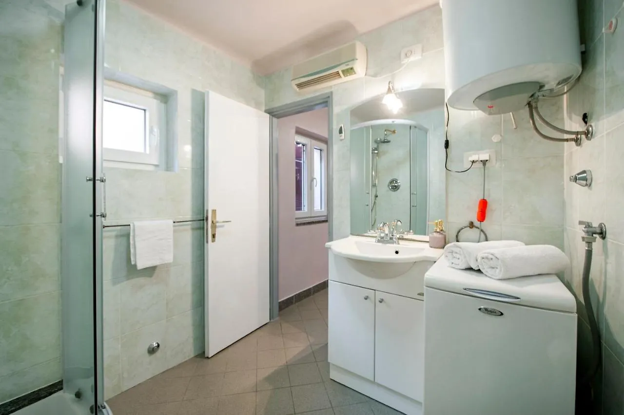 Apartment Amethyst Rovigno