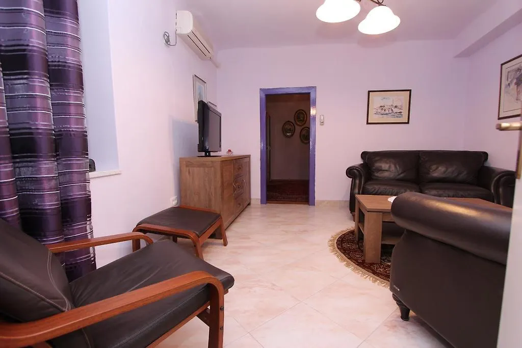 Apartment Amethyst Rovigno Croazia